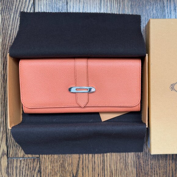 Tod's Orange Wallet - Picture 1 of 4